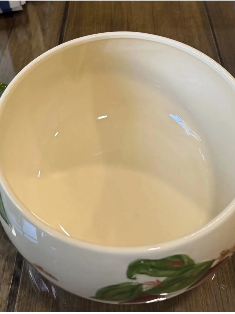 Franscian Apple pattern soup tureen and ladle